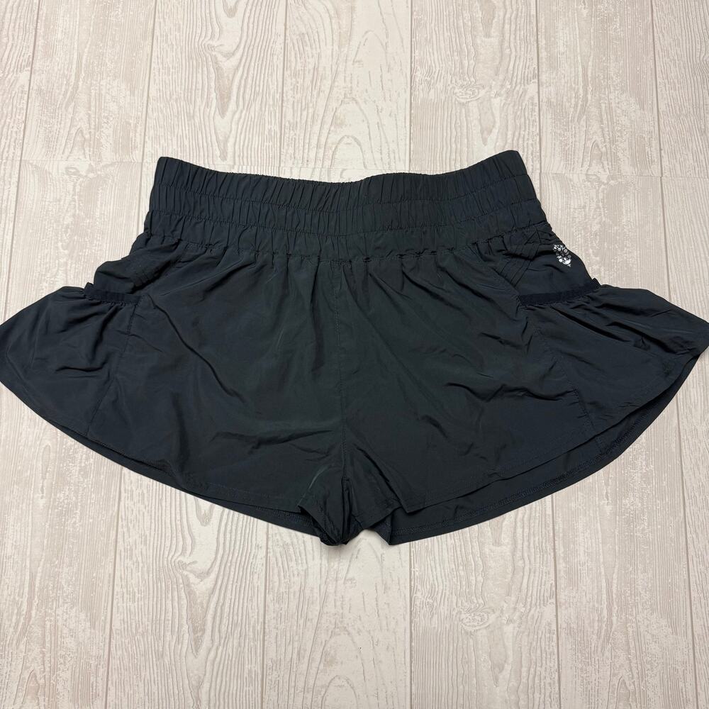 Free People Movement Women’s Medium Black Running Shorts Built In Brief Athletic